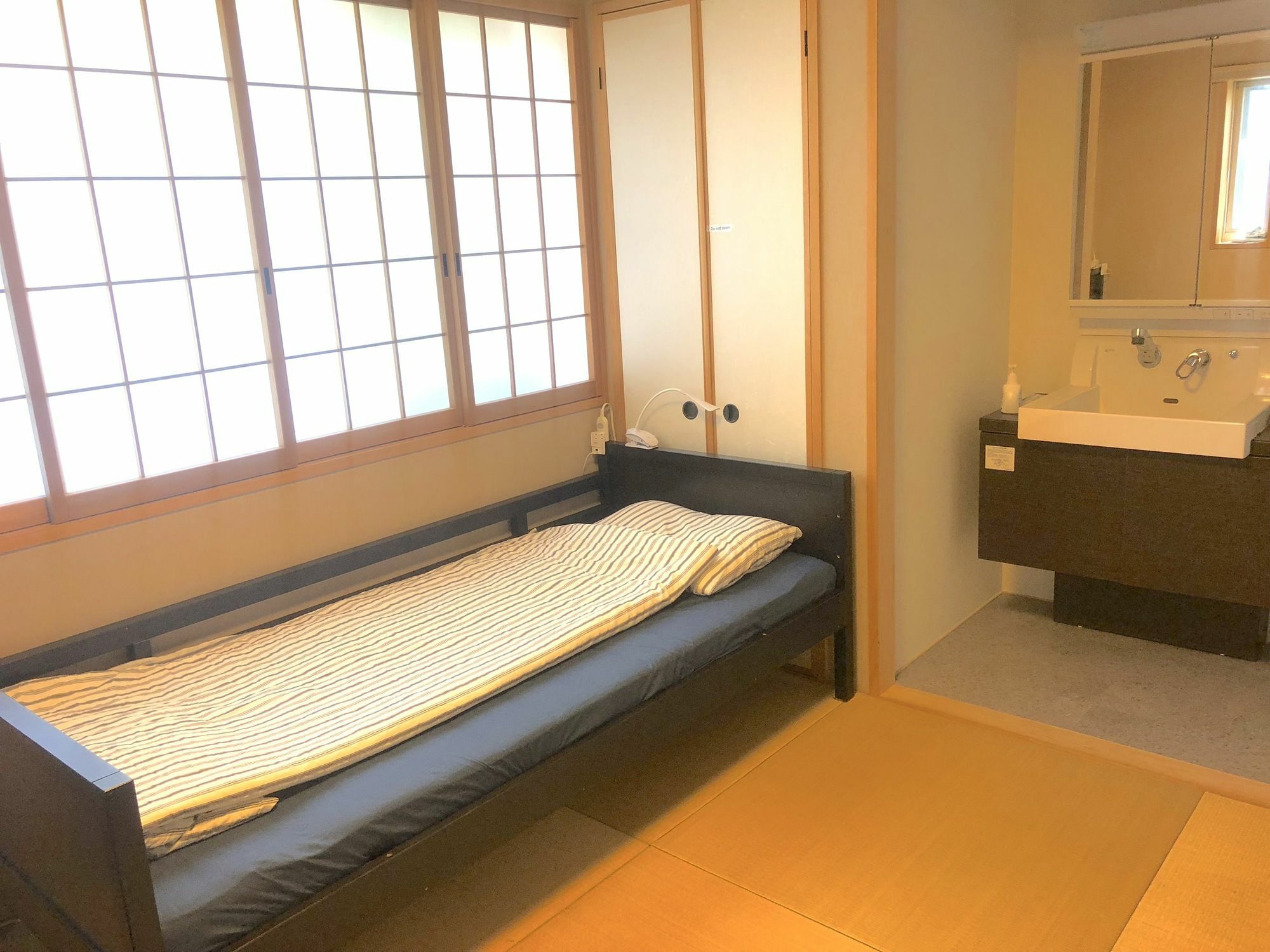 Готель Tokyo Art House Екстер'єр фото